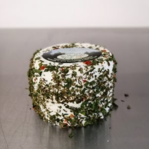 Sauerkäse mit Kräutern