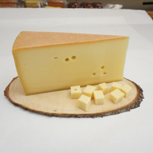 Handgeschöpfter Bergkäse 3 Monate