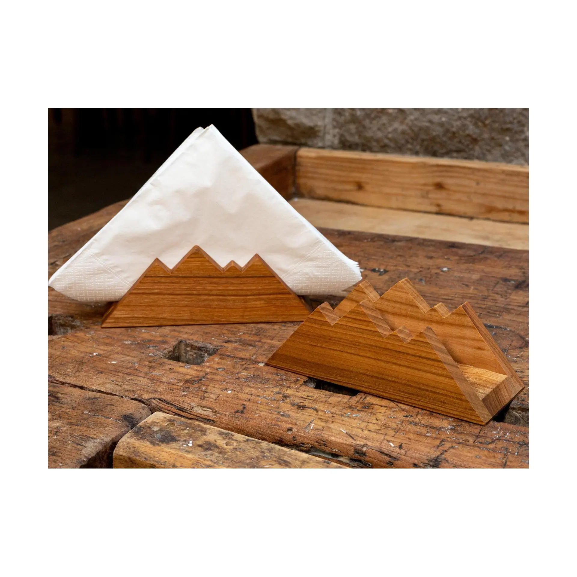 Holz Serviettenhalter Berge aus geöltem Kirschholz